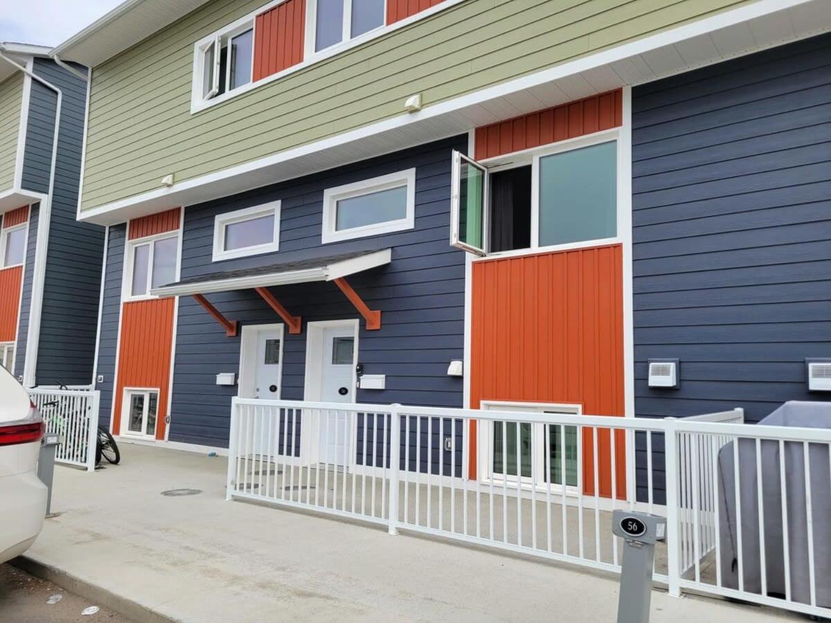 Nn - The Wanderoo - Riverdale 3-Bed 2 5-Bath Уайтхорс Екстериор снимка
